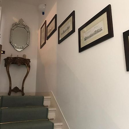 Albrizzi Charme Apartment Венеция Экстерьер фото